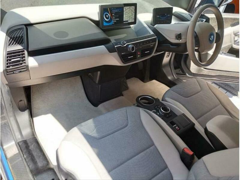 i3
