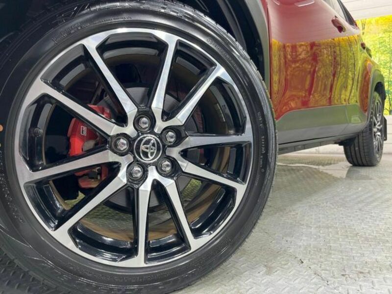 YARIS CROSS