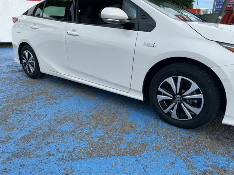 PRIUS PHV