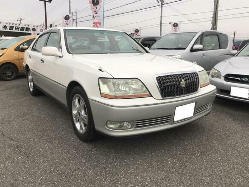 TOYOTA CROWN MAJESTA