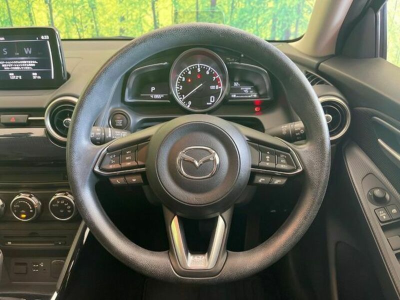 MAZDA2