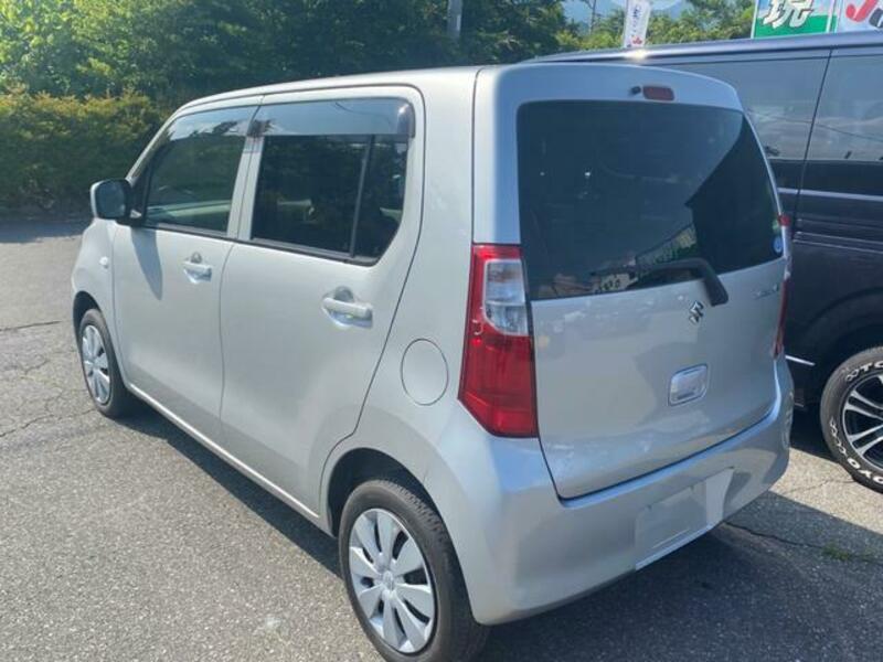 WAGON R