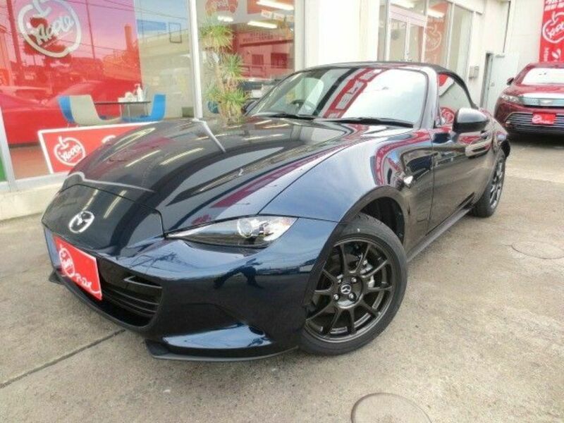 ROADSTER-0