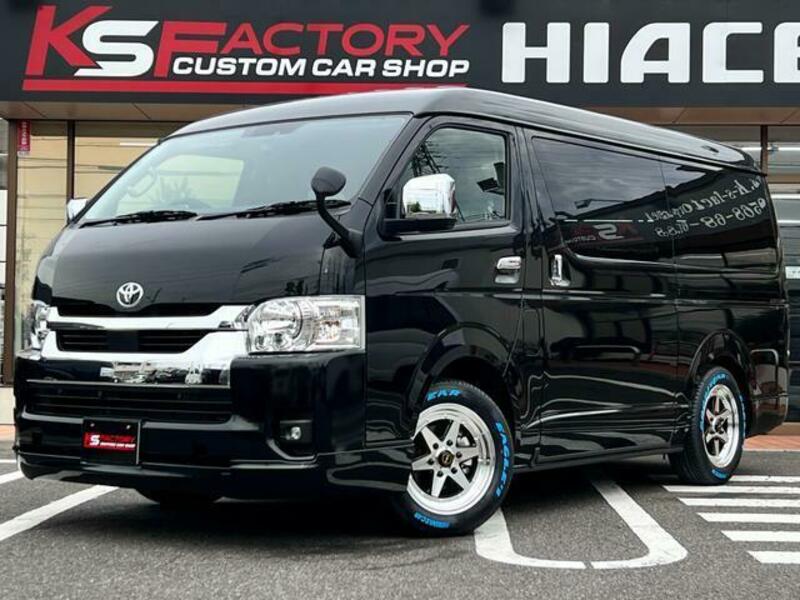 TOYOTA HIACE WAGON