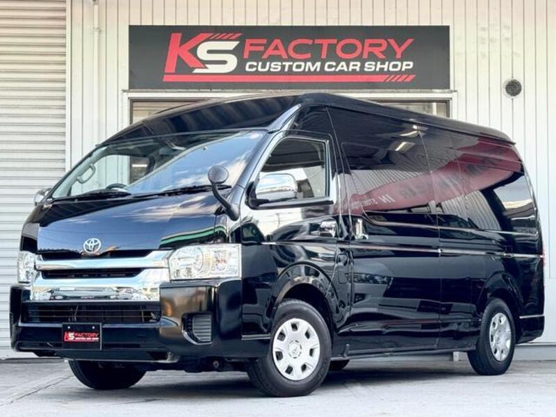 TOYOTA HIACE WAGON