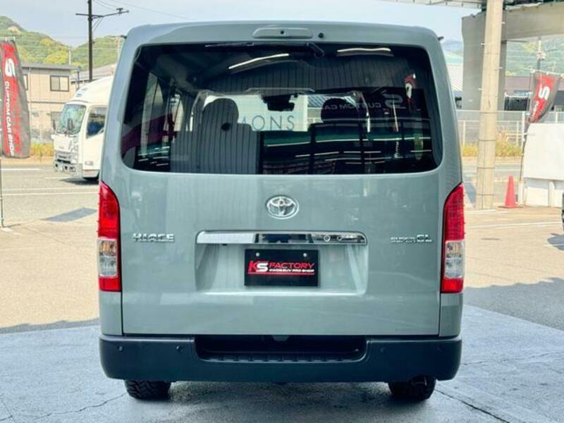 HIACE VAN