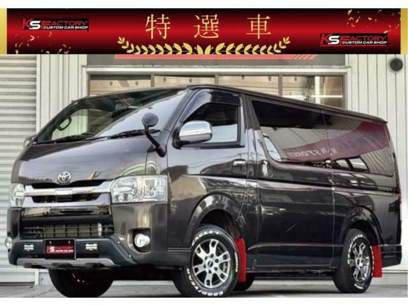 TOYOTA HIACE VAN