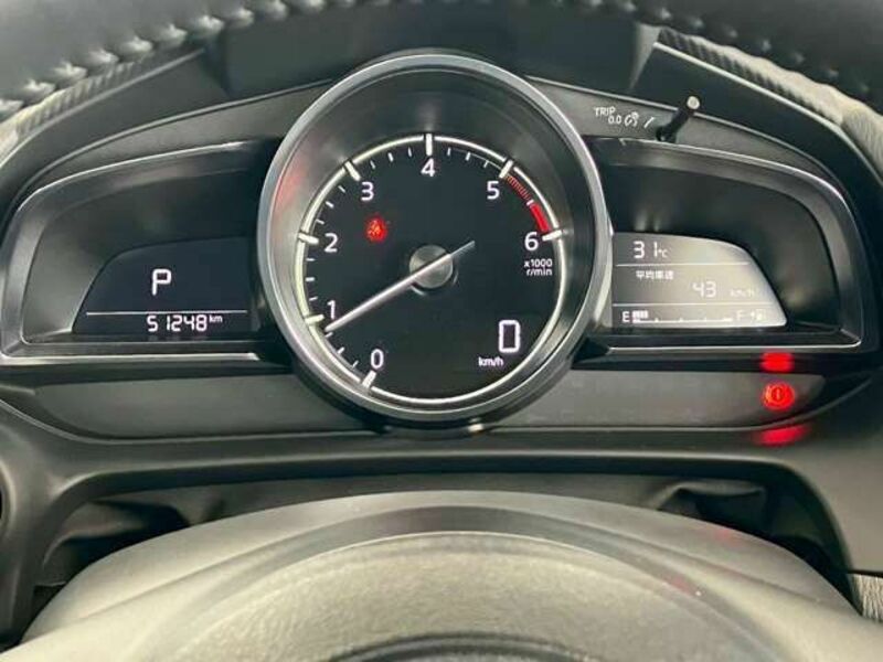 MAZDA2