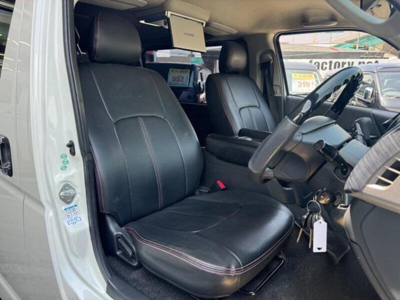 HIACE VAN