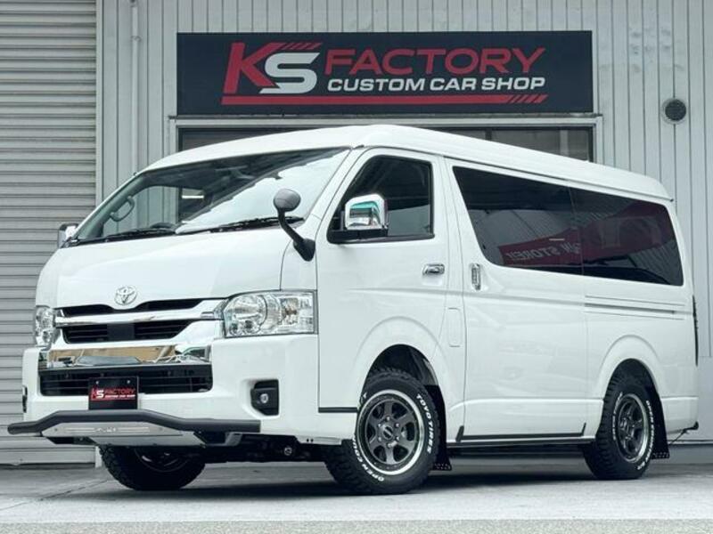 TOYOTA HIACE WAGON