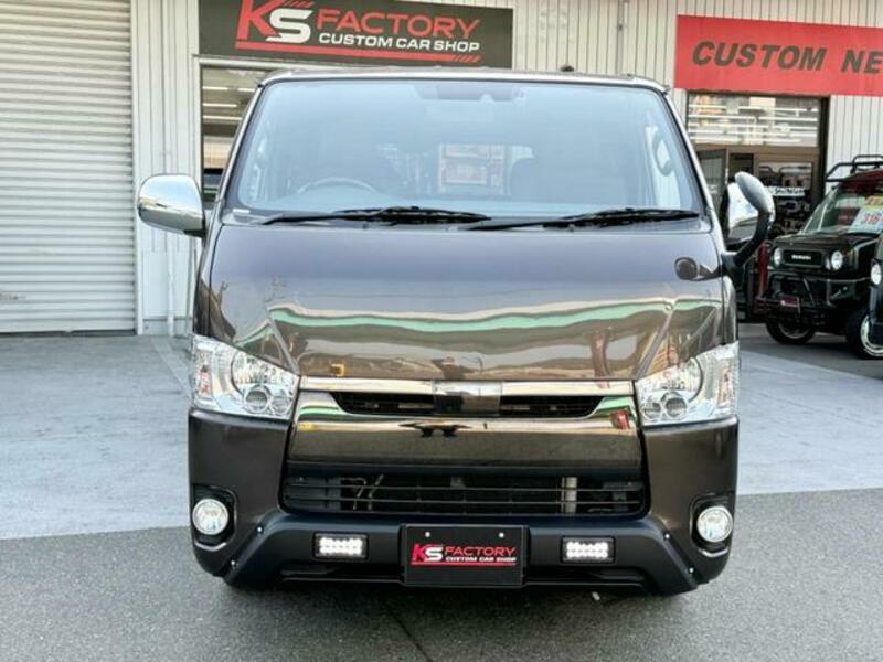 HIACE VAN