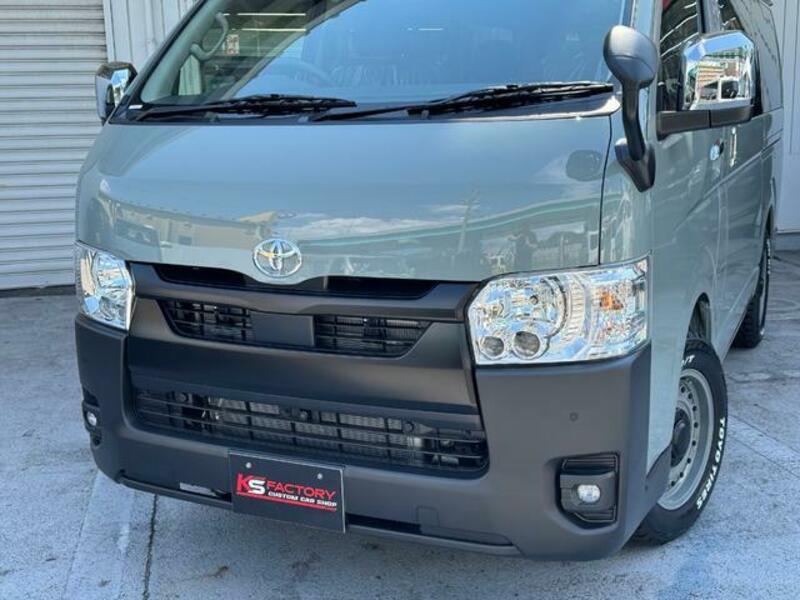 HIACE VAN