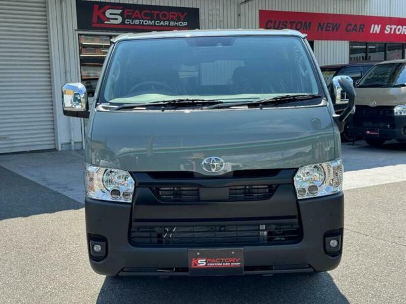 HIACE VAN