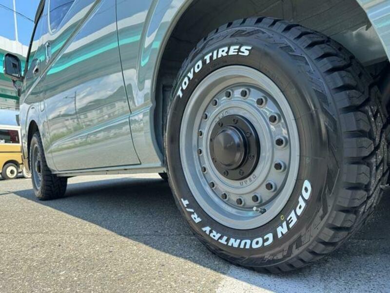 HIACE VAN