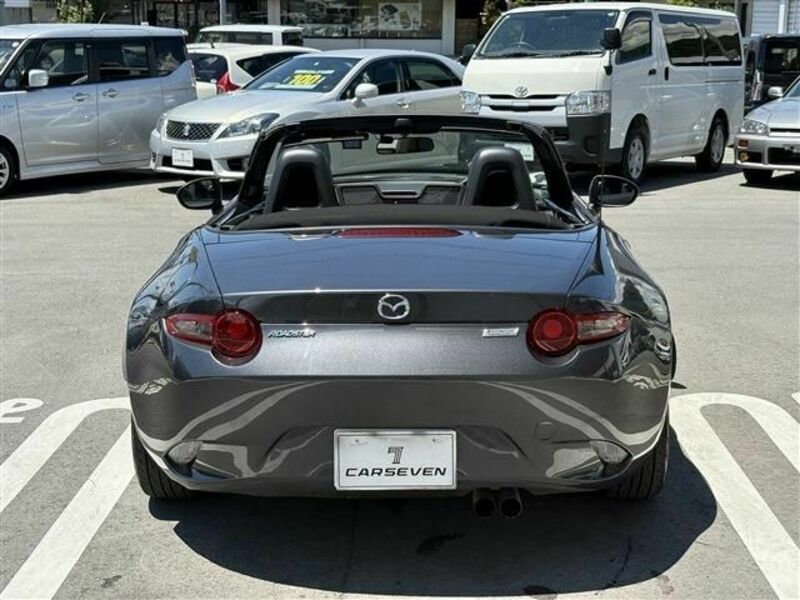 ROADSTER