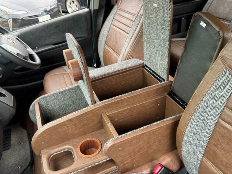 HIACE WAGON