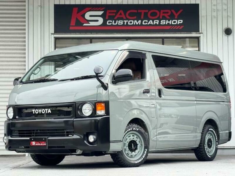 TOYOTA HIACE WAGON