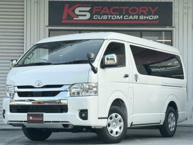 TOYOTA HIACE WAGON