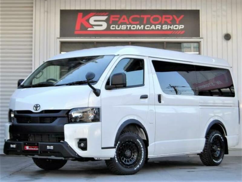 TOYOTA HIACE WAGON