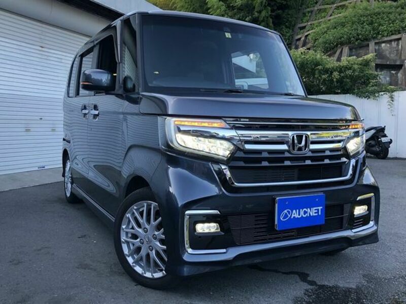 N BOX CUSTOM
