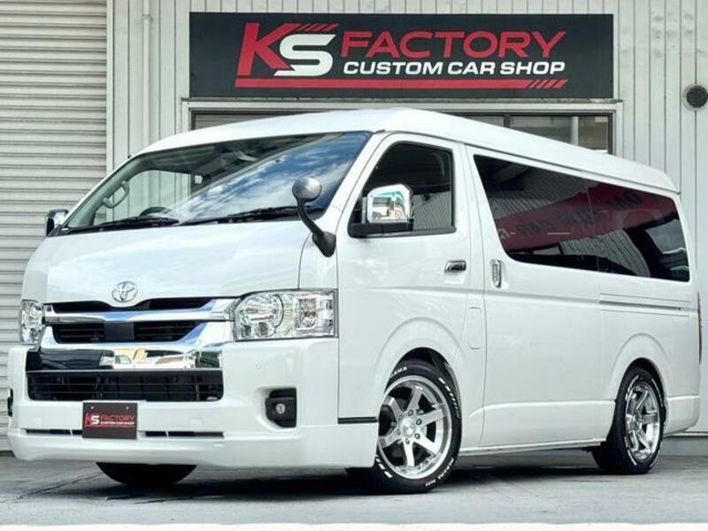 TOYOTA HIACE WAGON