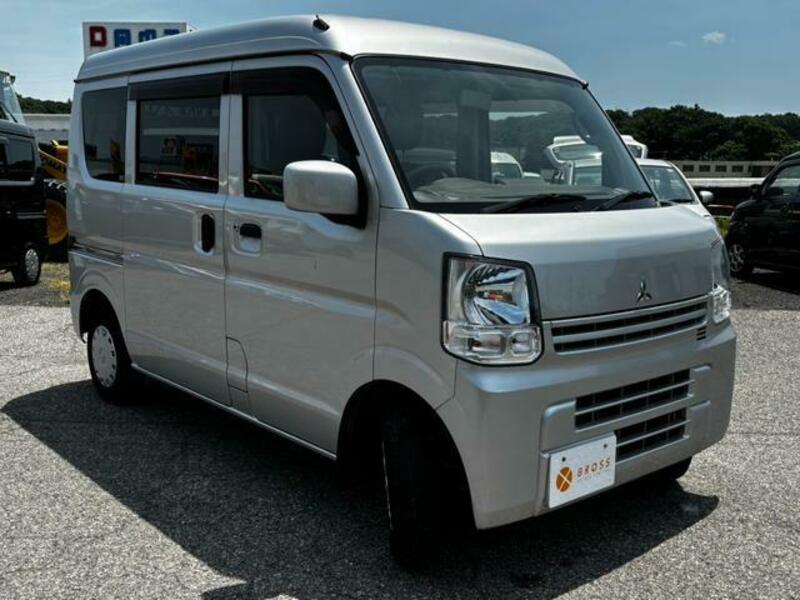 MINICAB VAN