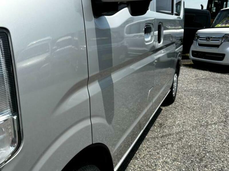 MINICAB VAN