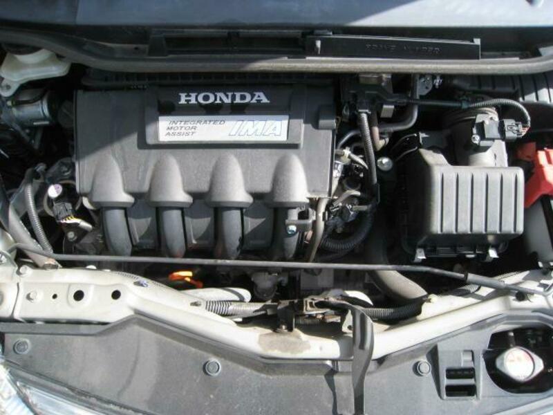 FIT HYBRID