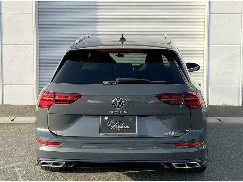 GOLF VARIANT