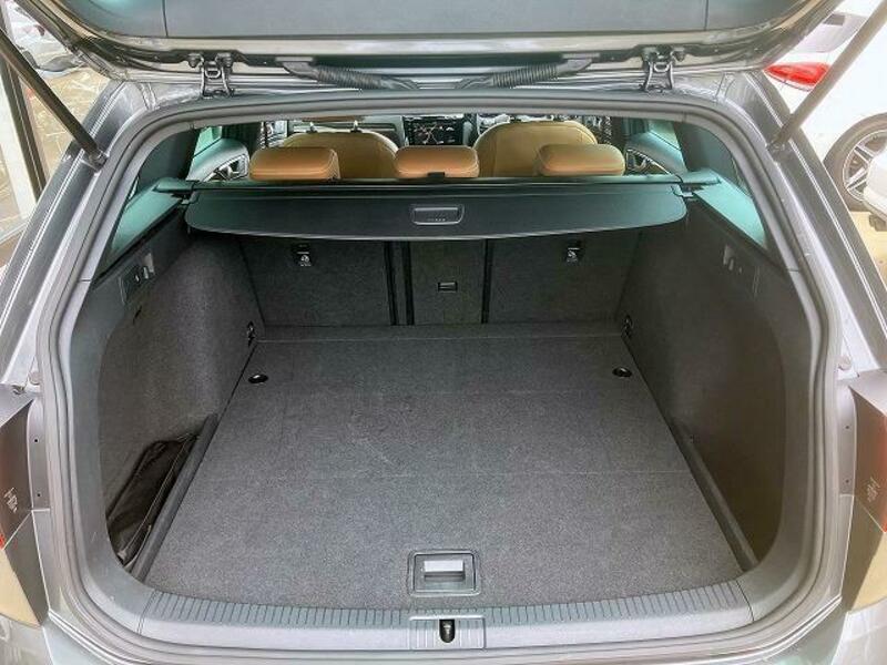 GOLF VARIANT