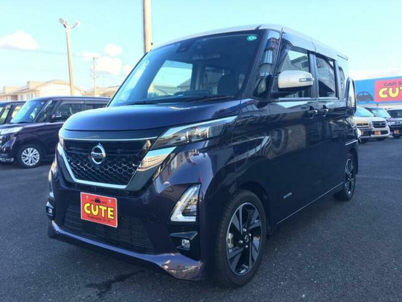 NISSAN ROOX