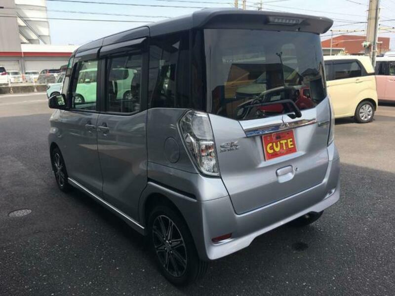 EK SPACE CUSTOM