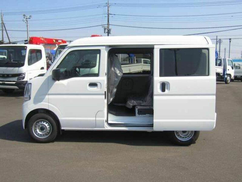 MINICAB VAN