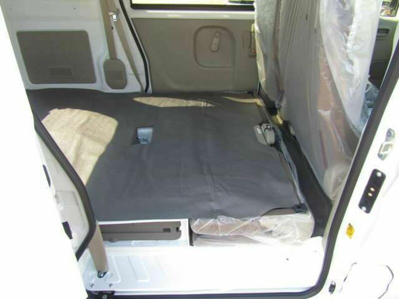 MINICAB VAN
