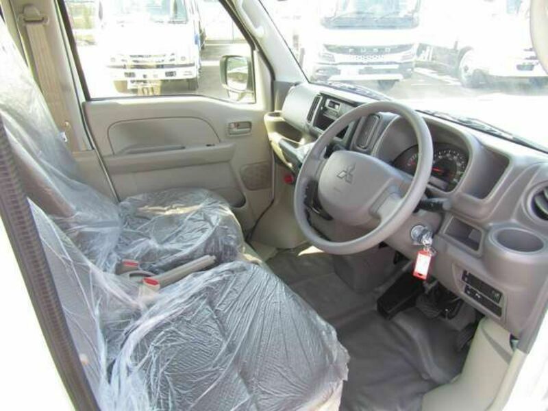 MINICAB VAN