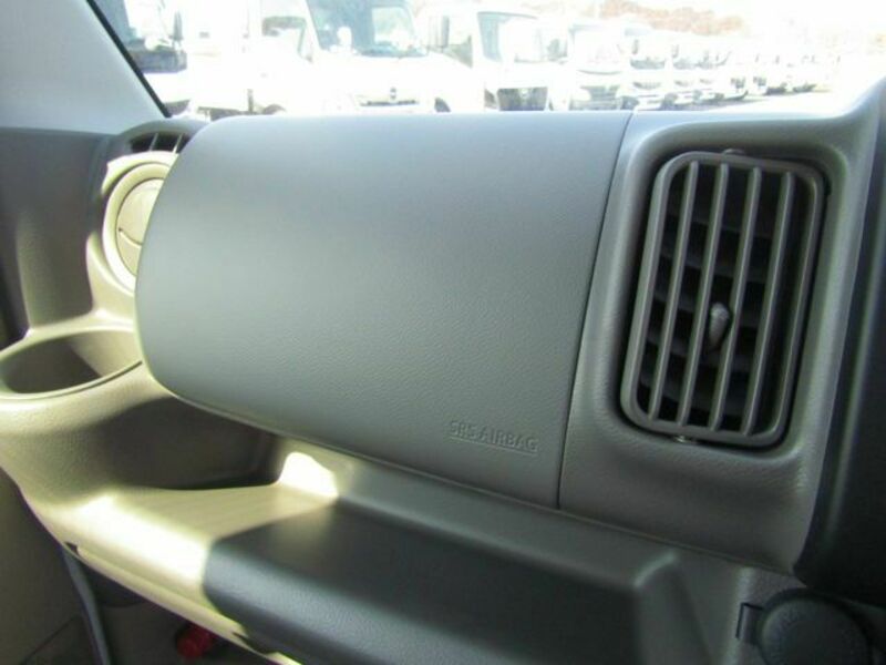 MINICAB VAN