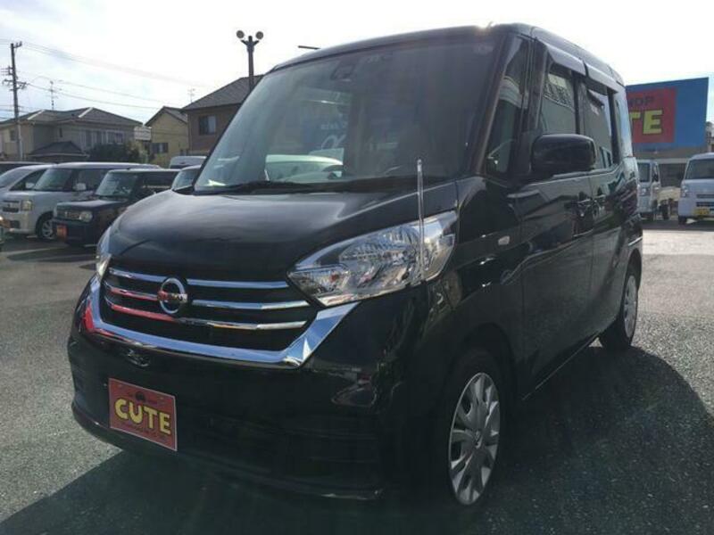 NISSAN DAYZ ROOX