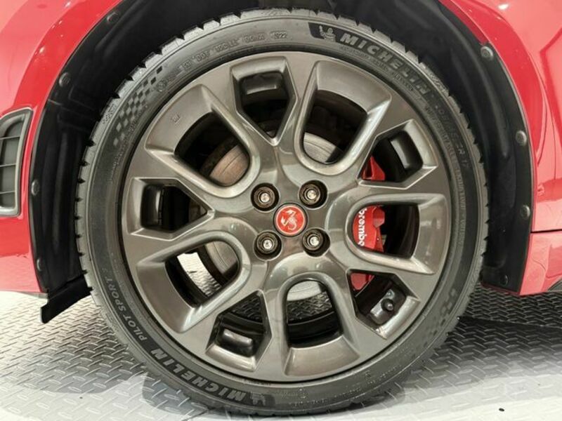 ABARTH 124 SPIDER