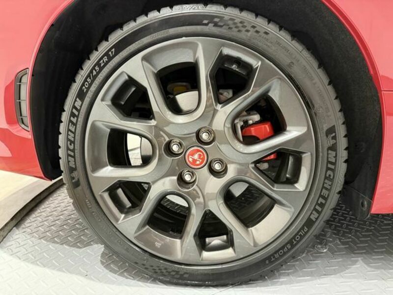 ABARTH 124 SPIDER
