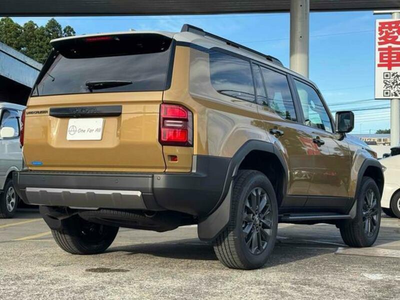 LAND CRUISER 250