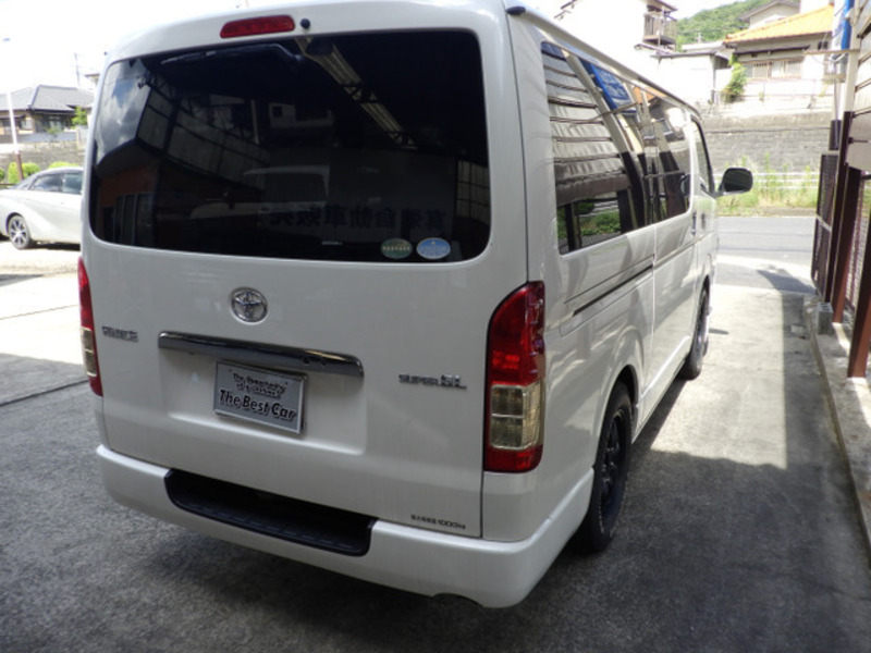 HIACE VAN