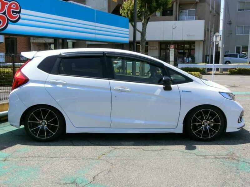FIT HYBRID