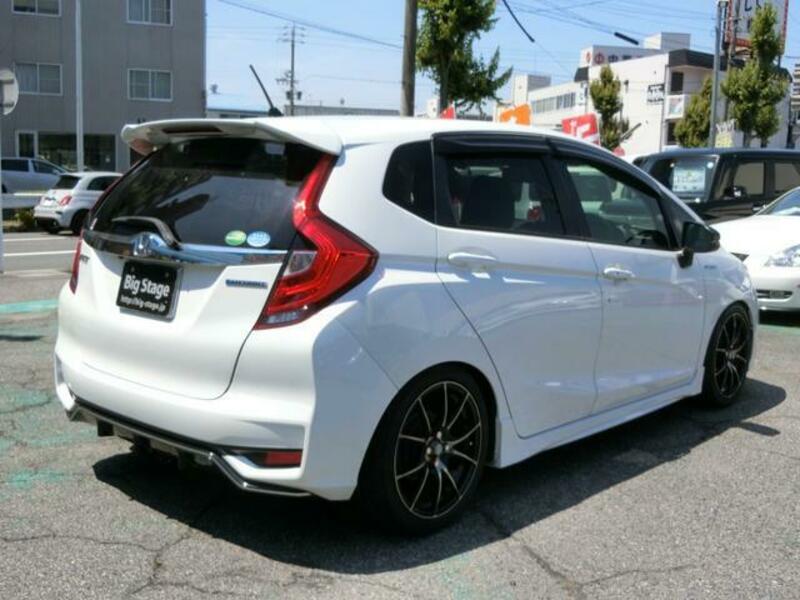 FIT HYBRID