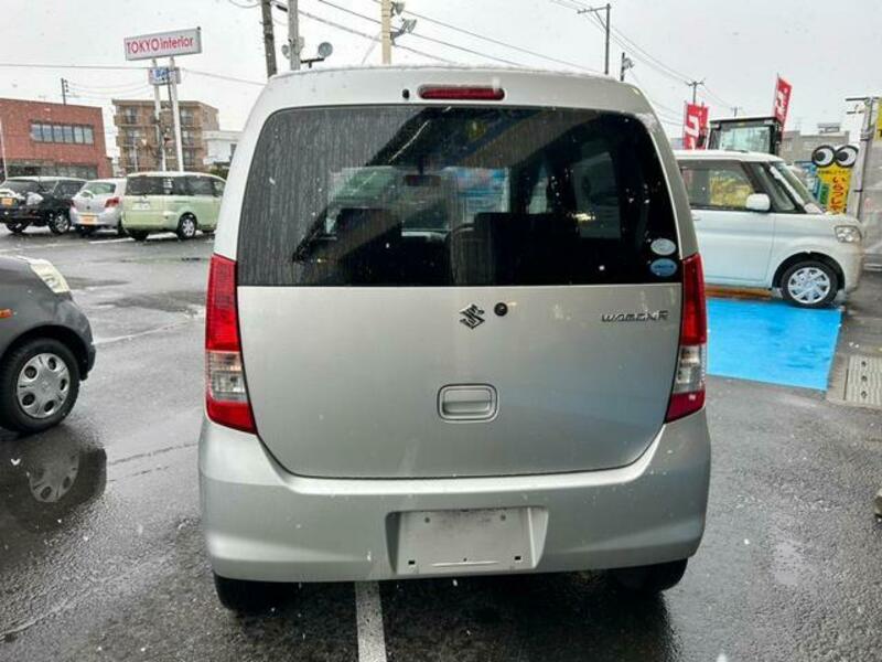 WAGON R