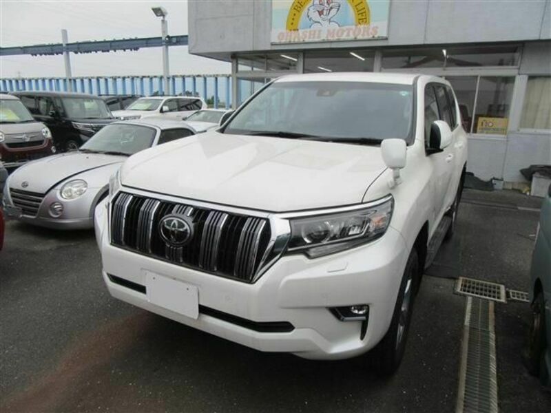 TOYOTA LAND CRUISER PRADO