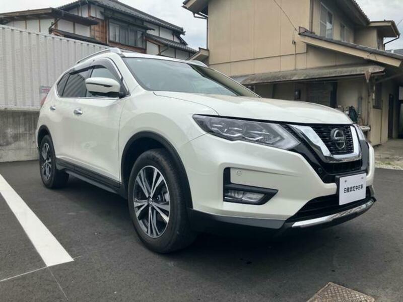 X-TRAIL