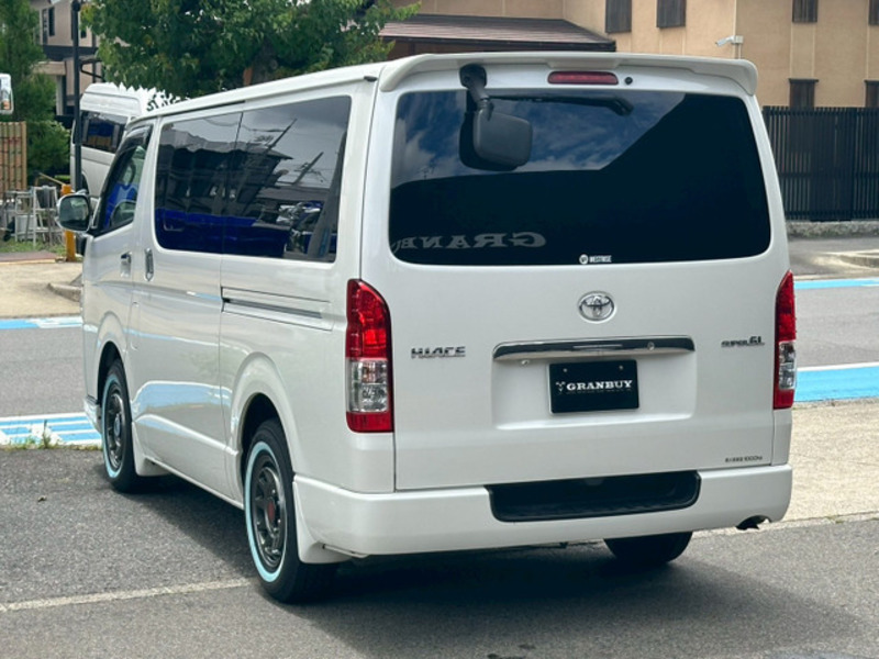 HIACE VAN