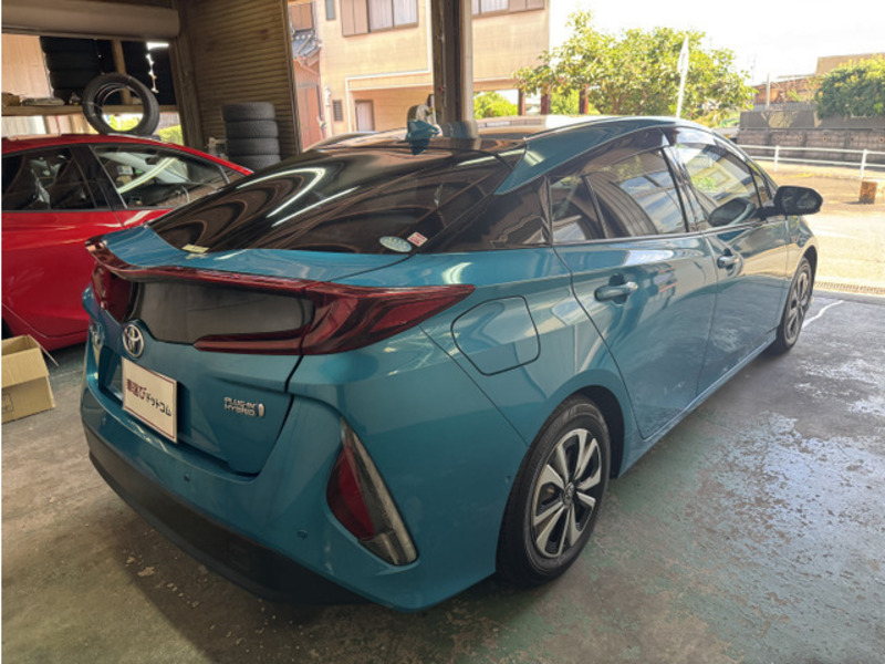 PRIUS PHV