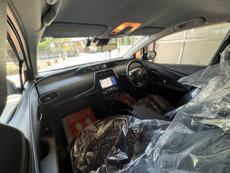 PRIUS PHV