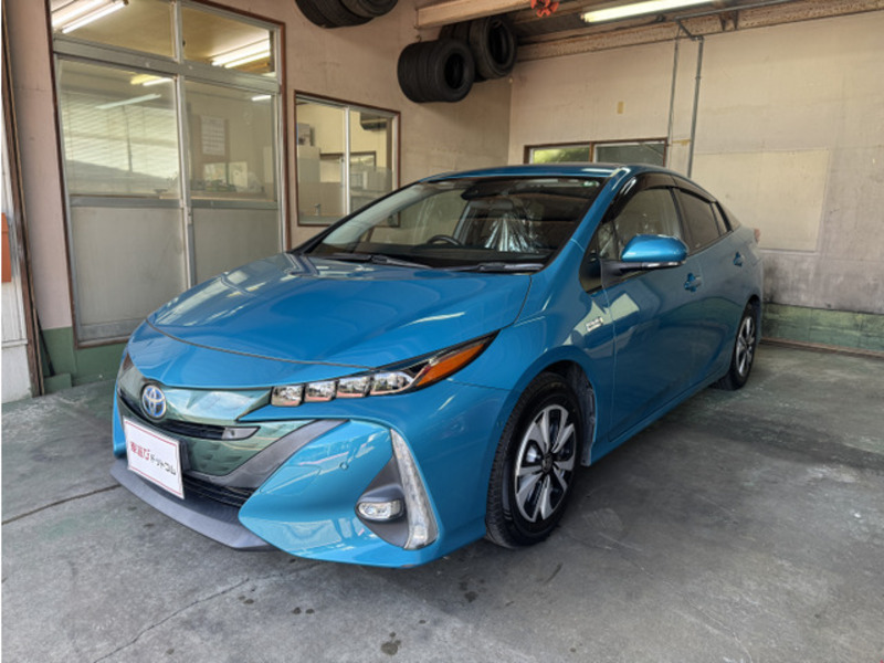 PRIUS PHV